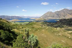 Wanaka: Lake Wanaka viewpoint and Rocky Mountains