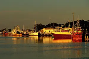 Quay: Lakes Entrance Harbour, Cunninghame Arm