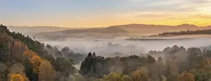 Misty: Landscape in Franconian Switzerland in autumn