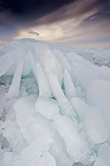 Drifting: Landscape with hummocking ice