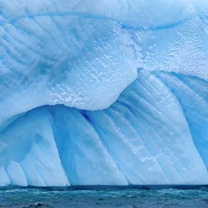 Warming: Landscape with icebergs in the Sermilik (Sermiligaaq)