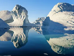 Greenland: Landscape with icebergs in the Sermilik (Sermiligaaq)