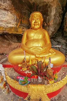 Haseltine: Laos, Luang Prabang. Vat Thammo Thayaram on Mount