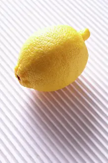 020617: Lemon, Citrus limon, Yellow subject