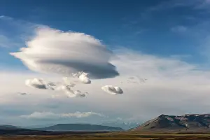 Altocumulus: Lenticular Clouds over mountains