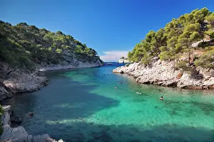 Bays: Les Calanques bay, Port Pin, Calanques National