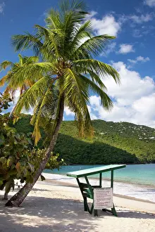 Thomas: Lifeguard stand at Megan's Bay, St Thomas