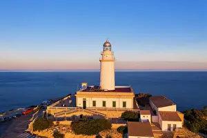 Pollena: Lighthouse at Cap Formentor in the morning light