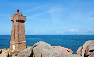 Ploumanach: Lighthouse Le-Phare-de-Men-Ruz Ploumanach, Cotes