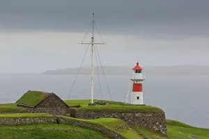 Torshavn: Lighthouse Skansin at the historic fortress - Torshavn