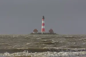 Eiderstedt: Ligthouse Westerhever at high tide - Waddsea national