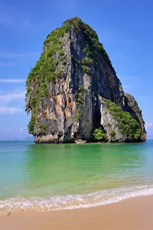 Paul Brown: Limestone cliffs of Phra Nang Beach, Krabi, Thailand