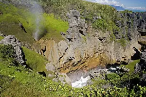 Outcrops: Limestone outcrops on cliffs