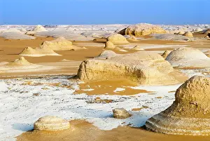 Limestone: Limestone rocks, White Desert, Western Desert, Egypt