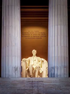 Step: The Lincoln Memorial, Washington DC, USA
