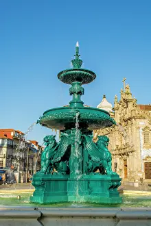 Fountain: Lions Fountain (Fonte dos Leoes) and the Church of Our Lady
