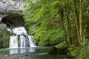 Doubs: Lison spring - Nans-sous-Sainte-Anne - Doubs - France