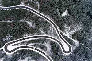 Winding: Lochenpass, winding pass road from Weilstetten to