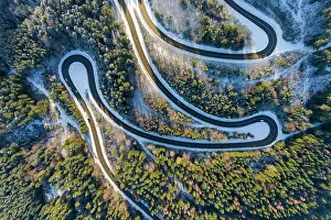 Winding: Lochenpass, winding pass road from Weilstetten to