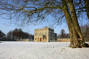 Northleach: Lodge Park Banqueting Hall and Grandstand viewing area