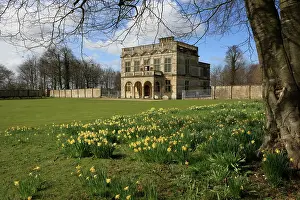 Viewing: Lodge Park Banqueting Hall and Grandstand viewing area