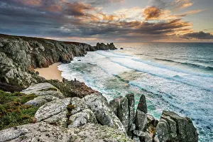 Waves: Logan Rock - Porthcurno - Cornwall - UK