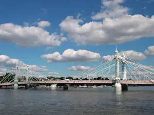 Albert: London - Albert Bridge over River Thames, view