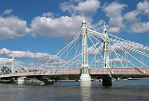 Albert: London - Albert Bridge over River Thames view from