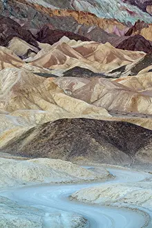 Team: Loop road through the otherwordly badlands of Twenty