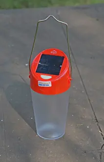Low cost clean green solar powered S20 study D light