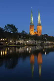 Cathedrals: Luebeck Cathedral Dom-Church at night