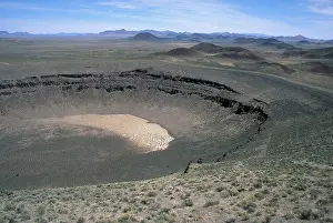 Nevada: Lunar Crater, Nevada
