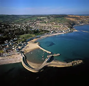 Lyme: Lyme Regis, showing The Cobb, the harbour wall