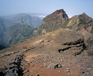 Pico: MADEIRA - from summit of Pico Do Arieiro