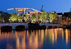 Canals: Magere Brug, drawbridge, Herengracht, Amstel river