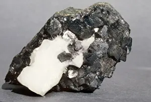 Oxide: Magnetite with Calcite