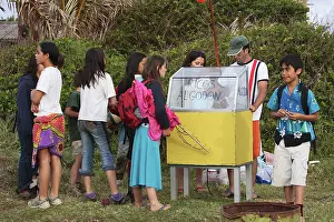 Township: Mainland Chilean selling candy floss in the capital
