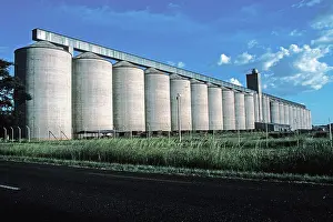 Commerical: Maize storage silos