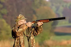 Guns: Man - shooting