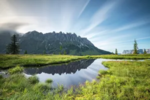 Pongau: Mandelwand reflected in lake, Mandlwcnde, Hochknnig