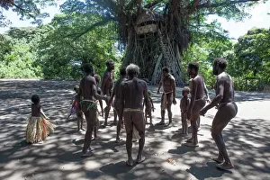 Report: Mangao, 8 years old, the future chieftain of his