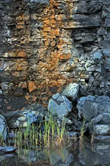 Extraction: Marcellus Shale natural gas bearing rock