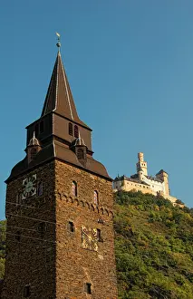 Braubach: Marksburg Castle on hill outside Braubach