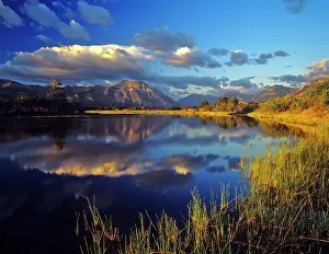 Waterton: Maskinonge Lake in Waterton Lakes National