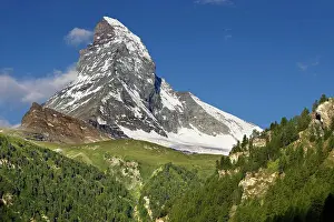 Matterhorn: The Matterhorn or Monte Cervino mountain peak, Z