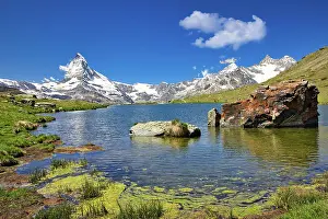 Matterhorn: Matterhorn with Stellisee panoramic view, Zermatt