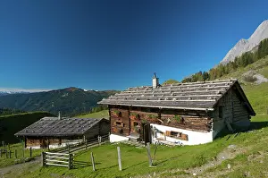 Huts: Meadows around the Arthurhaus chalet in Muehlbach