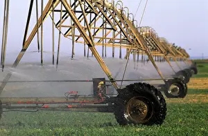 Irrigation: Mechanized irrigation