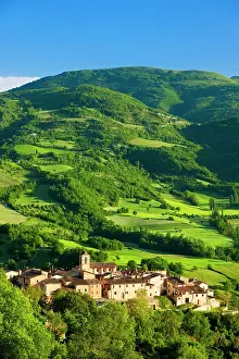Hillside: The medieval town of Castelvecchio in the