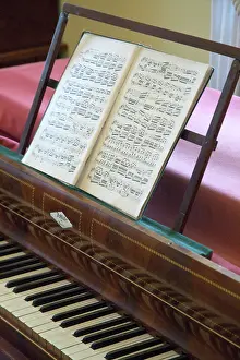 Composition: A Mendelssohn composition on piano in Mendelssohn